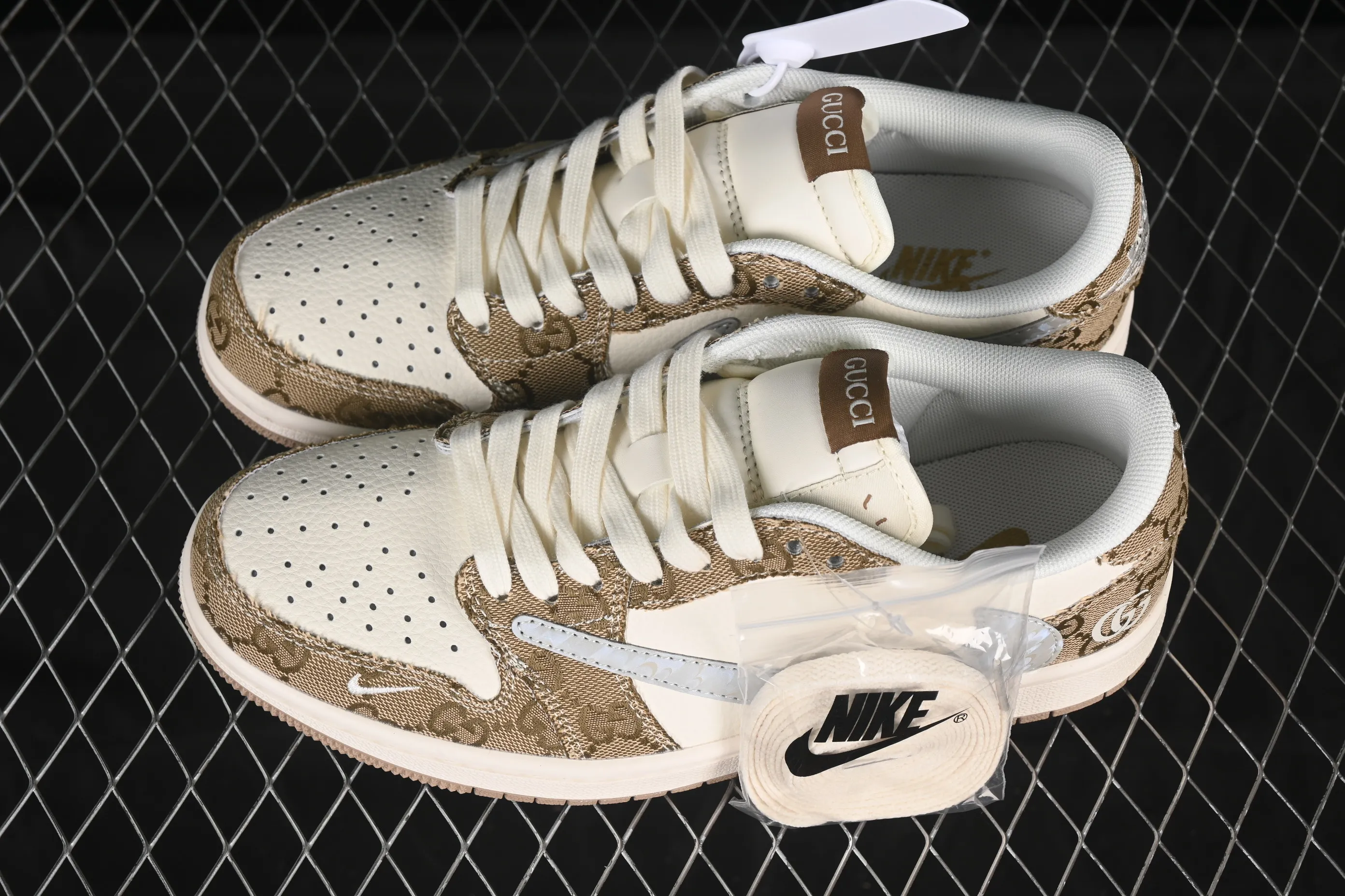 All categories Air Jordan Jordan series basketball shoes Air Jordan 1 Low High-end customized low-top sneakers Travis Scott x Fragment Design x Air Jordan 1 Low OG SP AJ1 Joe 1 Gucci joint Khaki denim low-top cultural casual sneakers XS7089-603